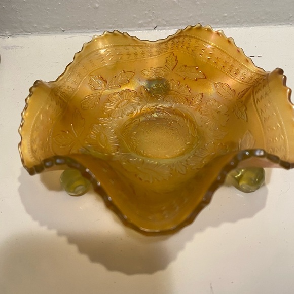 Antique Fenton Two Flower Carnival Glass Footed Bowl - Picture 6 of 10